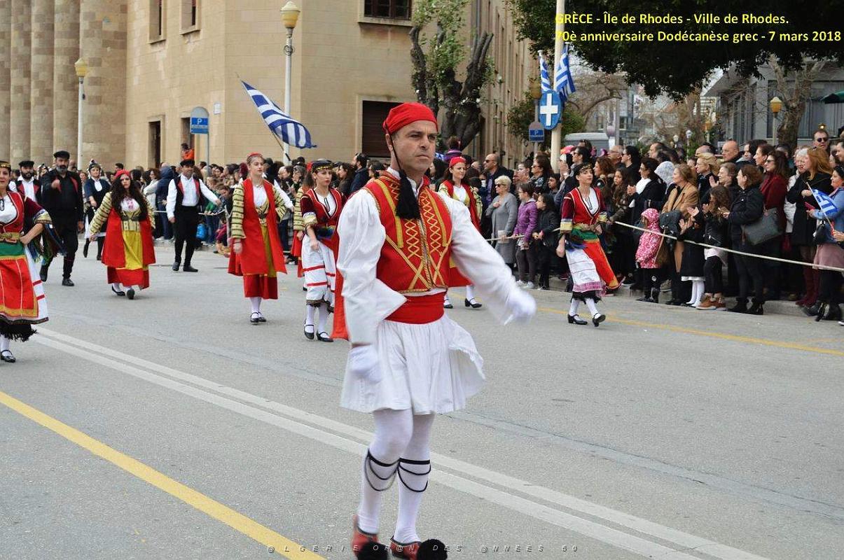 171- Rhodes- Defile Dodecanese grec.JPG
